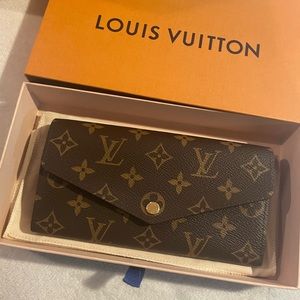 Louis Vuitton monogram sarah wallet